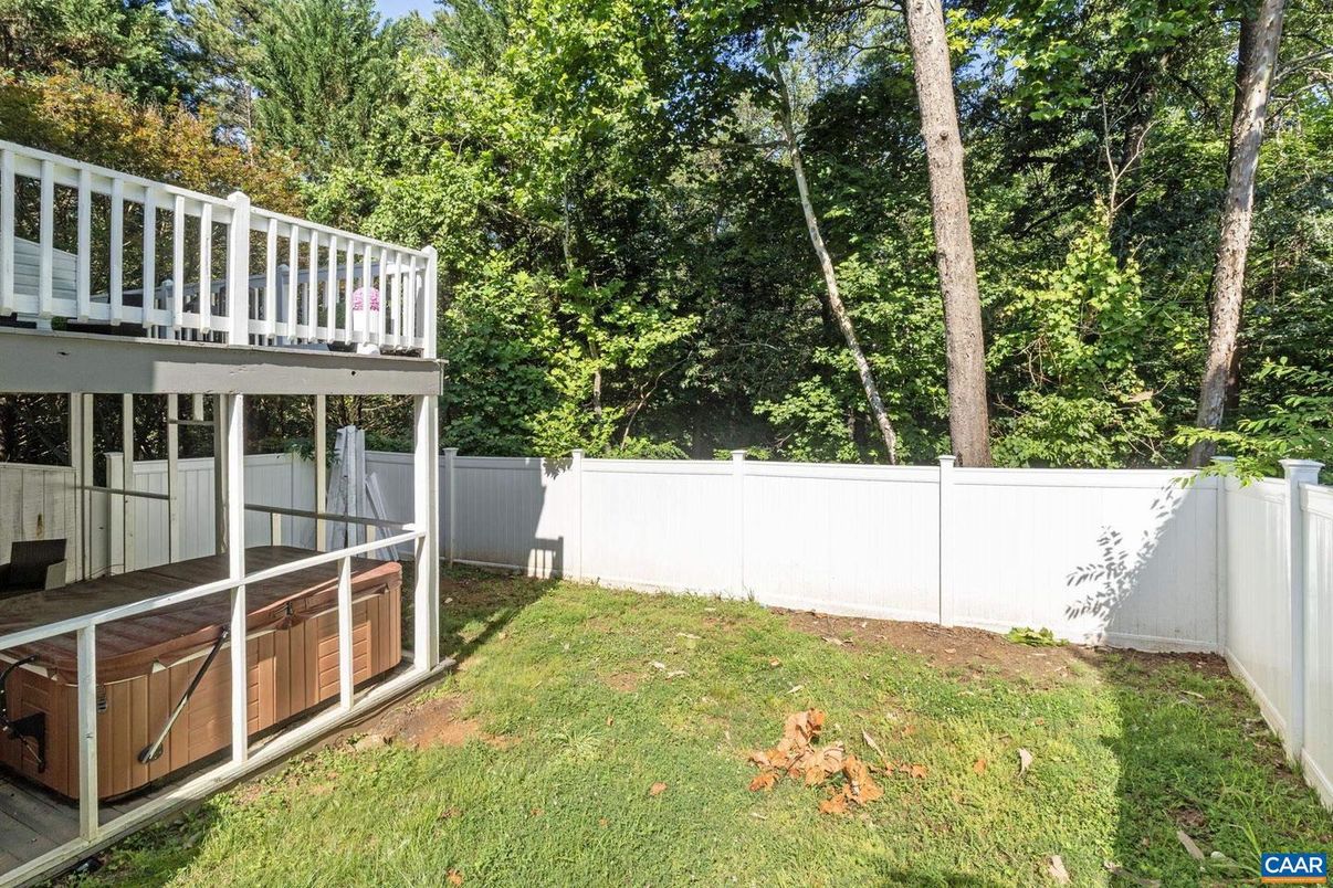 Backyard, Exterior, Hot Tub