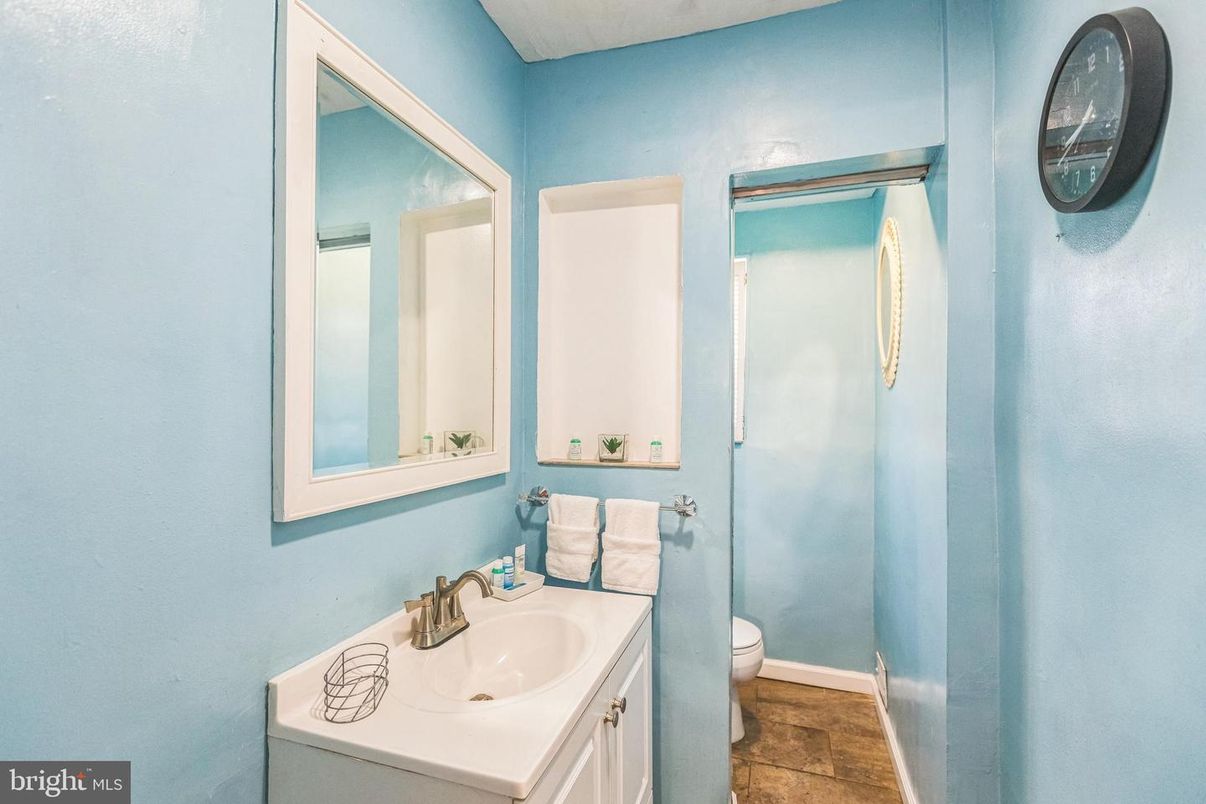 Bathroom, Interior, Wood Texture Flooring