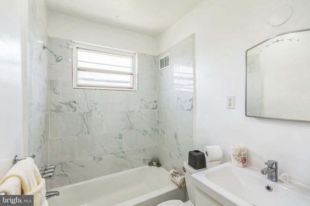 Bathroom, Interior, Marble Walls
