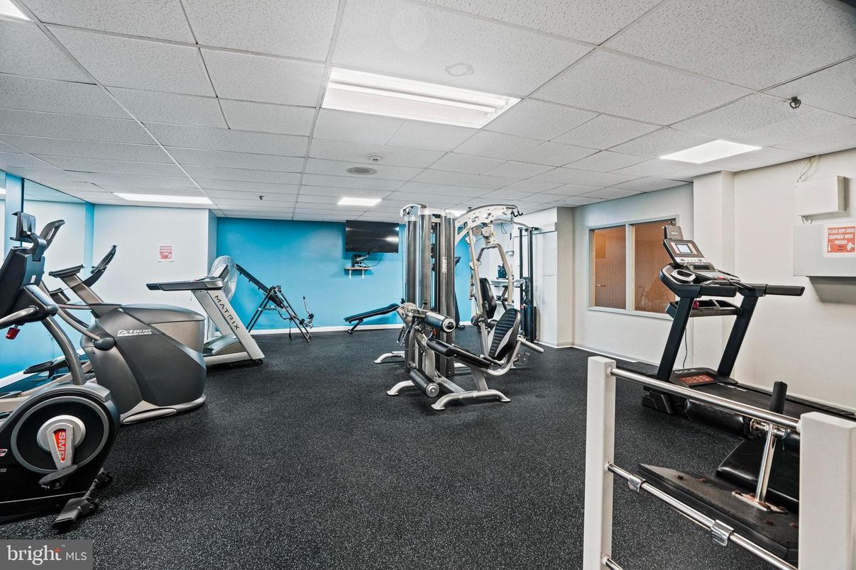 Fitness Equipment, Interior, Recessed Lighting