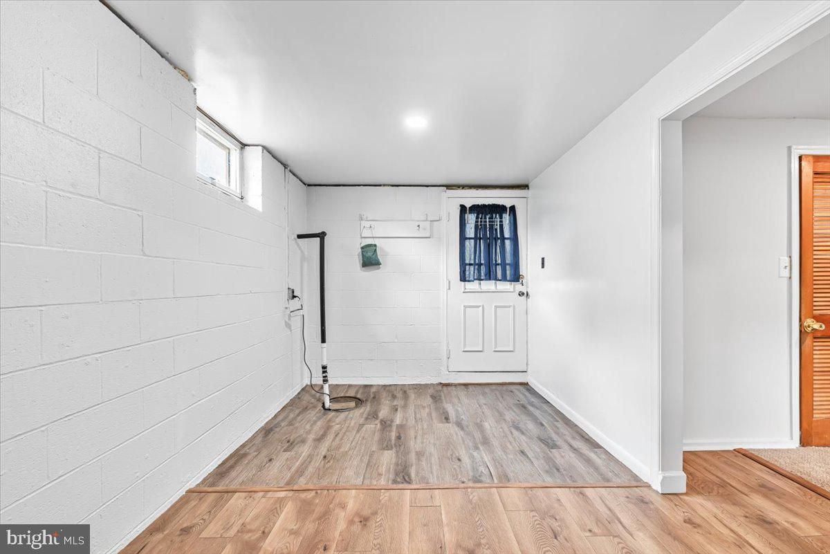 Interior, Recessed Lighting, Stone Walls, Wood Texture Flooring