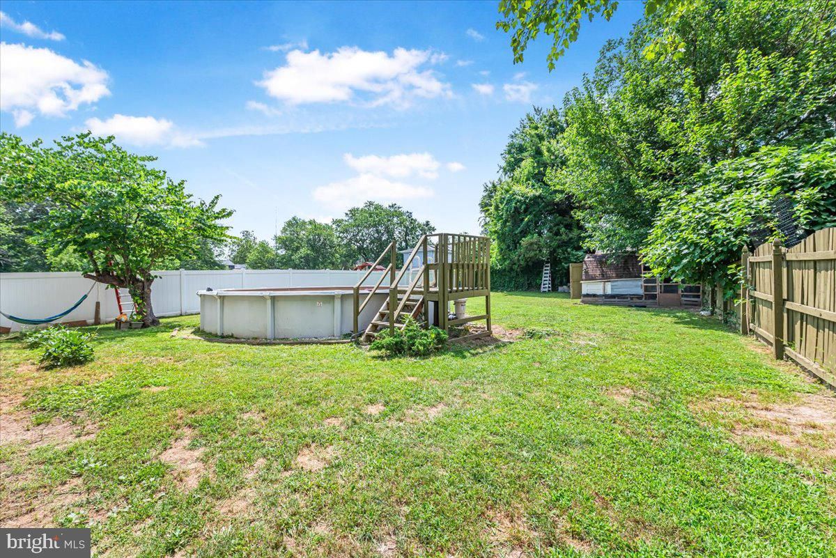 Backyard, Exterior, Playground, Pool