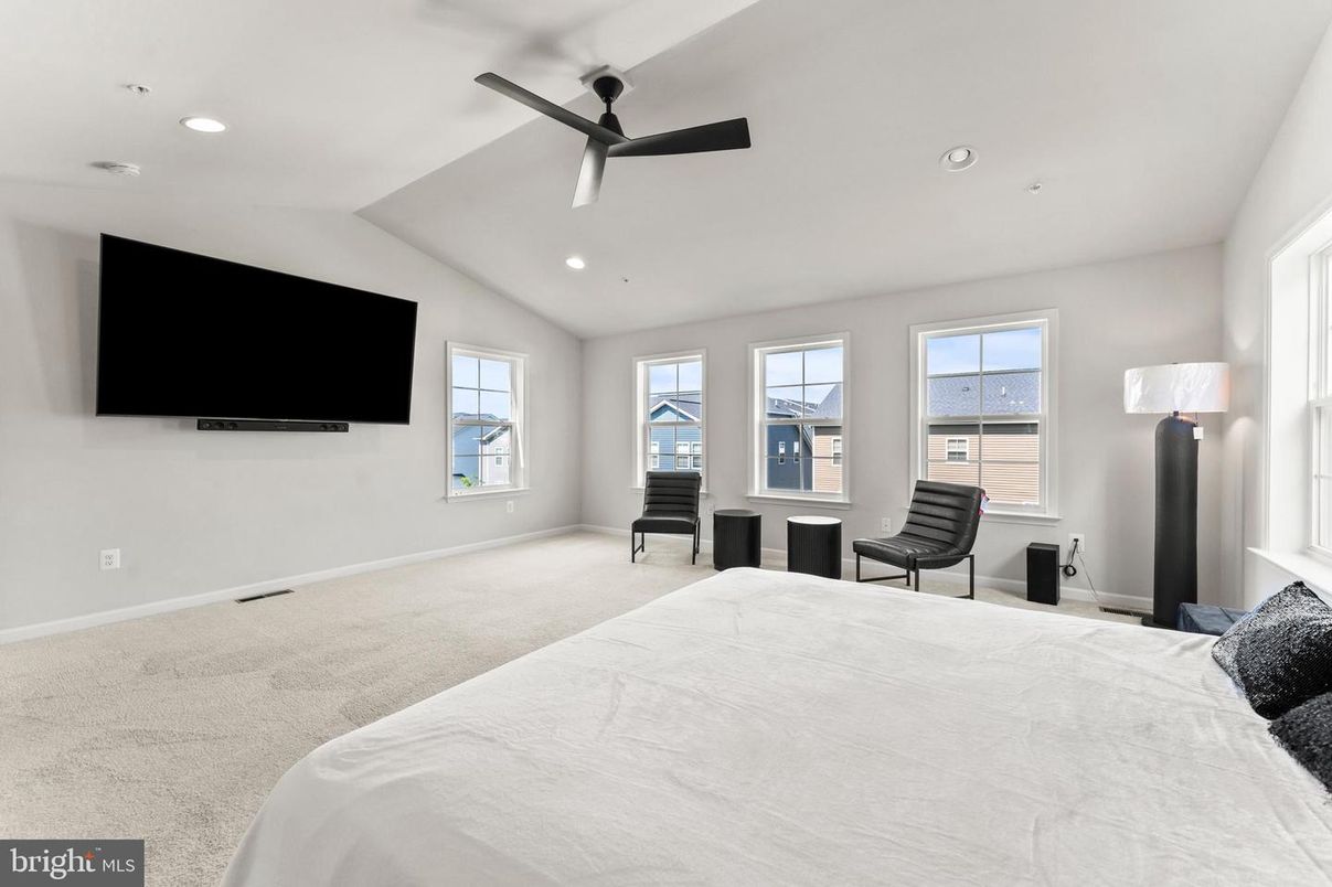 Bedroom, Interior, Recessed Lighting