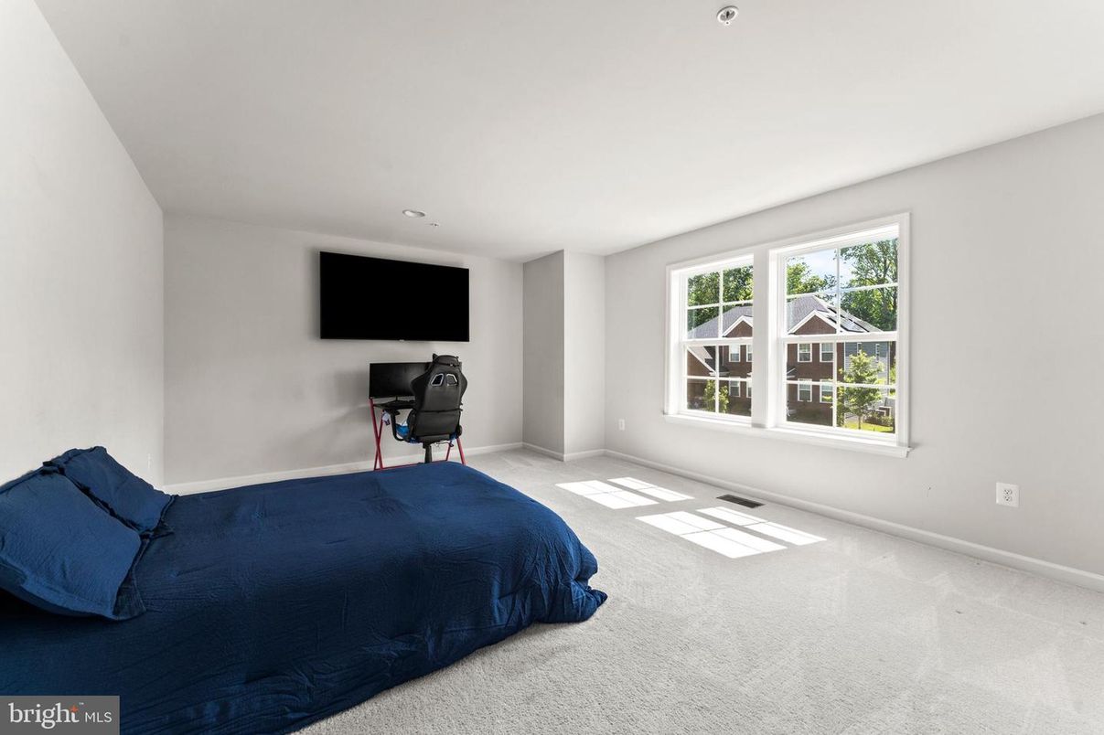Bedroom, Home Office, Interior, Recessed Lighting