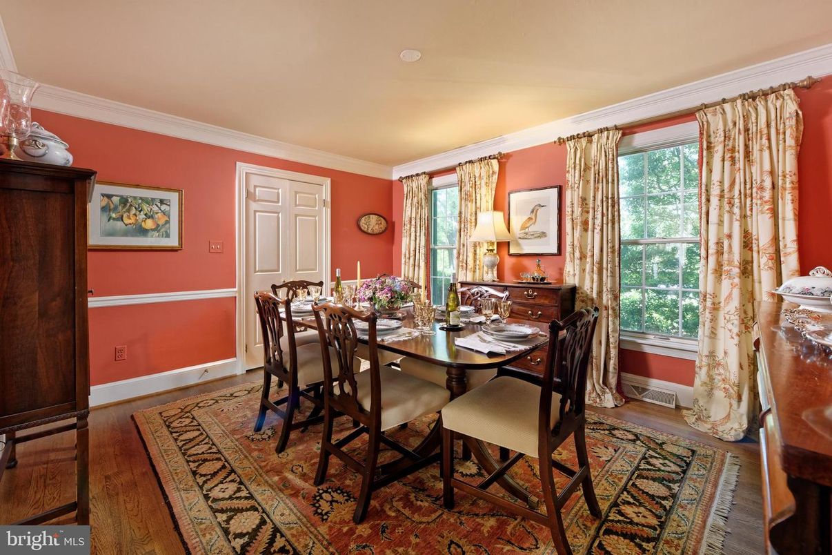 Dining room, Interior, Wood Texture Flooring