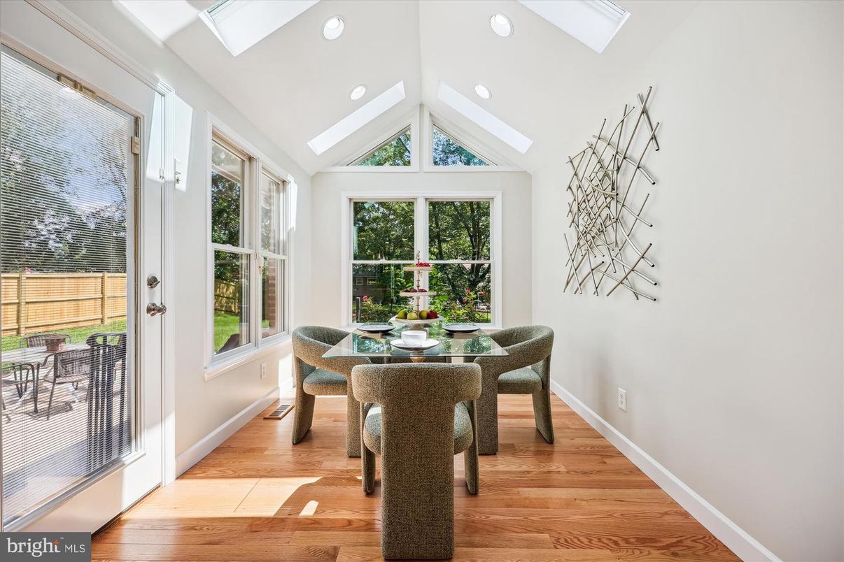 Dining room, Interior, Recessed Lighting, Wood Texture Flooring