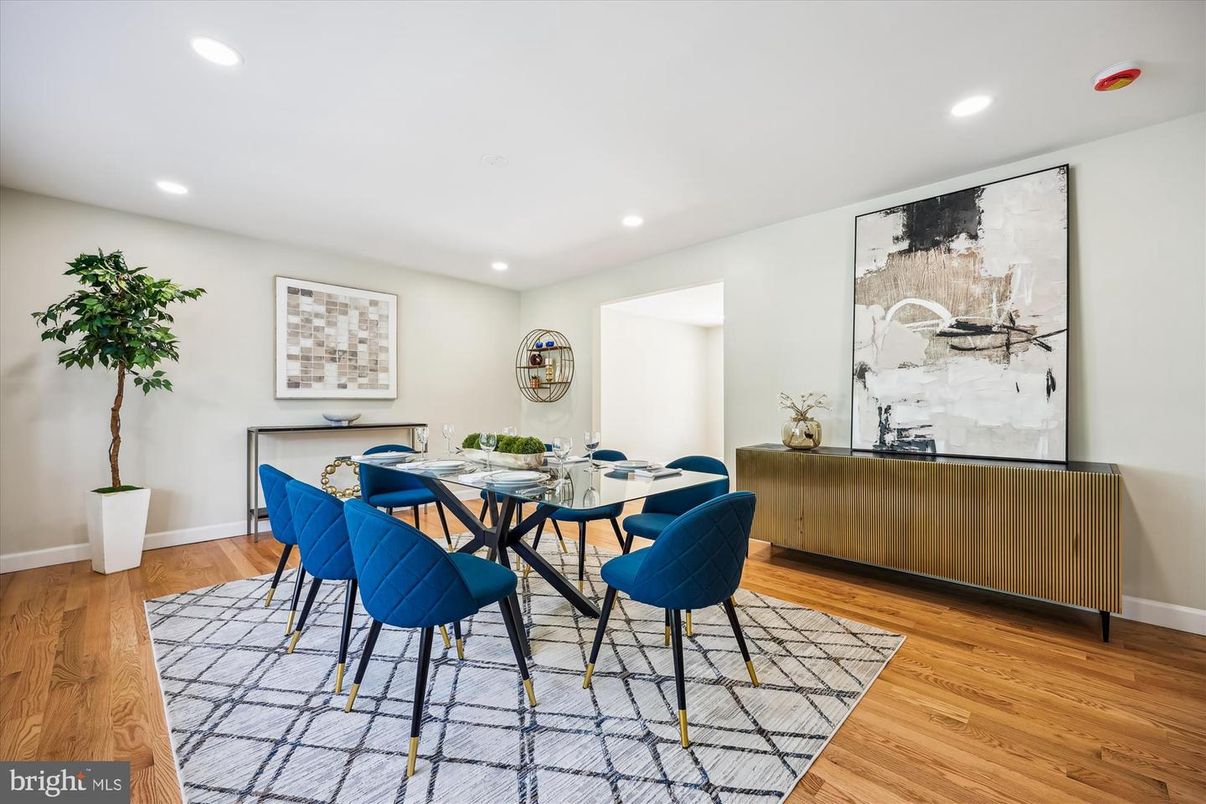 Dining room, Interior, Recessed Lighting, Wood Texture Flooring