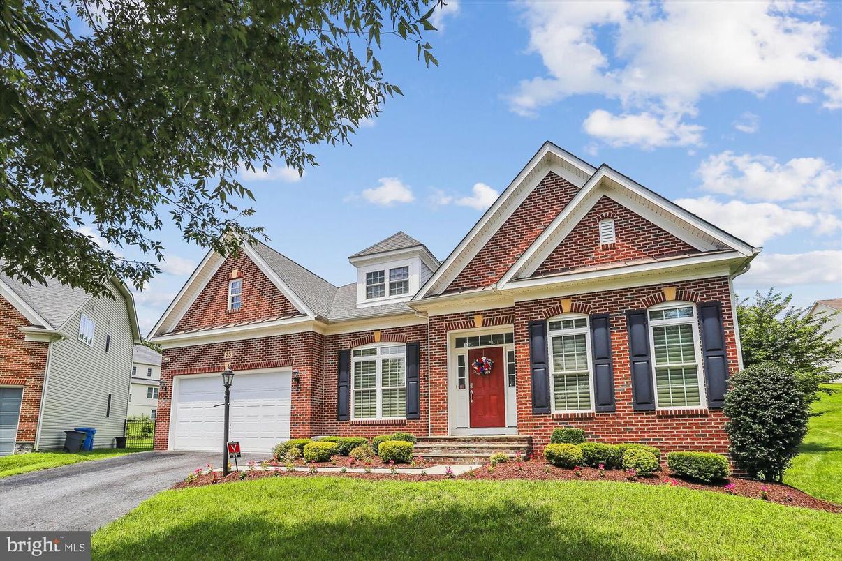 Attached, Exterior, Facade, Brick Facade, Brick Traditional