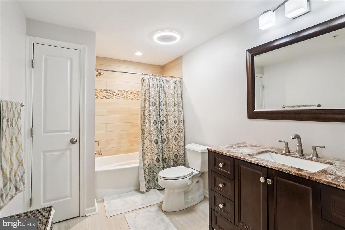 Bathroom, Interior, Recessed Lighting, Wood Texture Flooring