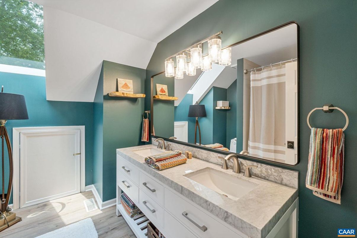 Bathroom, Dual Sink Vanities, Interior, Wood Texture Flooring