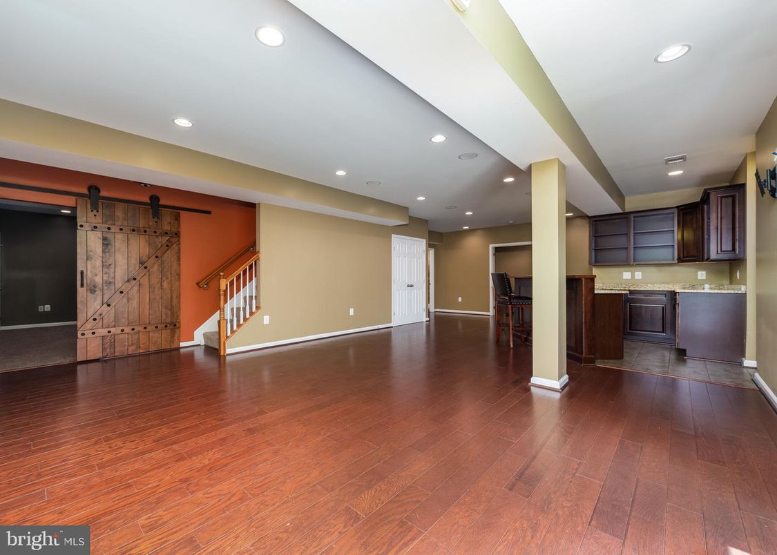 Empty room, Interior, Kitchen, Recessed Lighting, Wood Texture Flooring