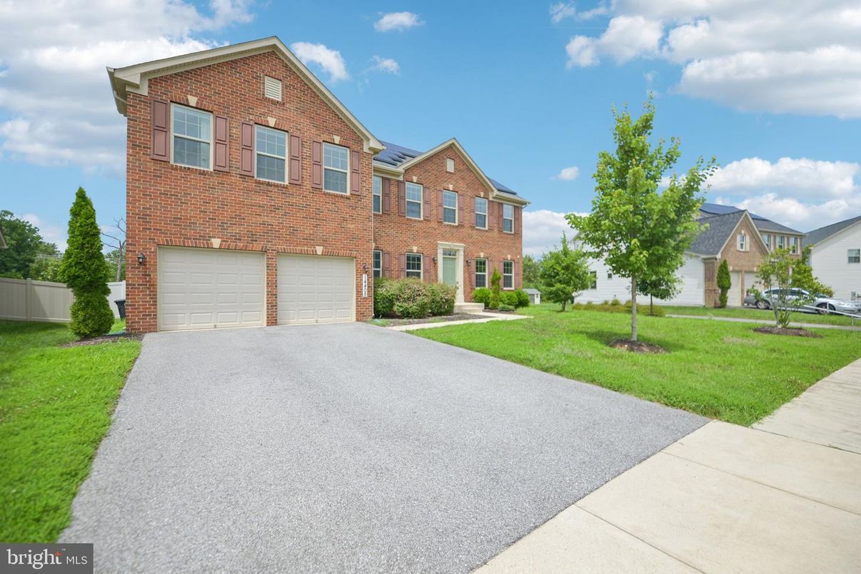 Attached, Exterior, Facade, Brick Facade, Brick Traditional