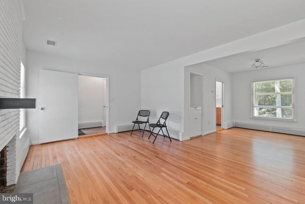 Empty room, Fireplace, Interior, Wood Texture Flooring