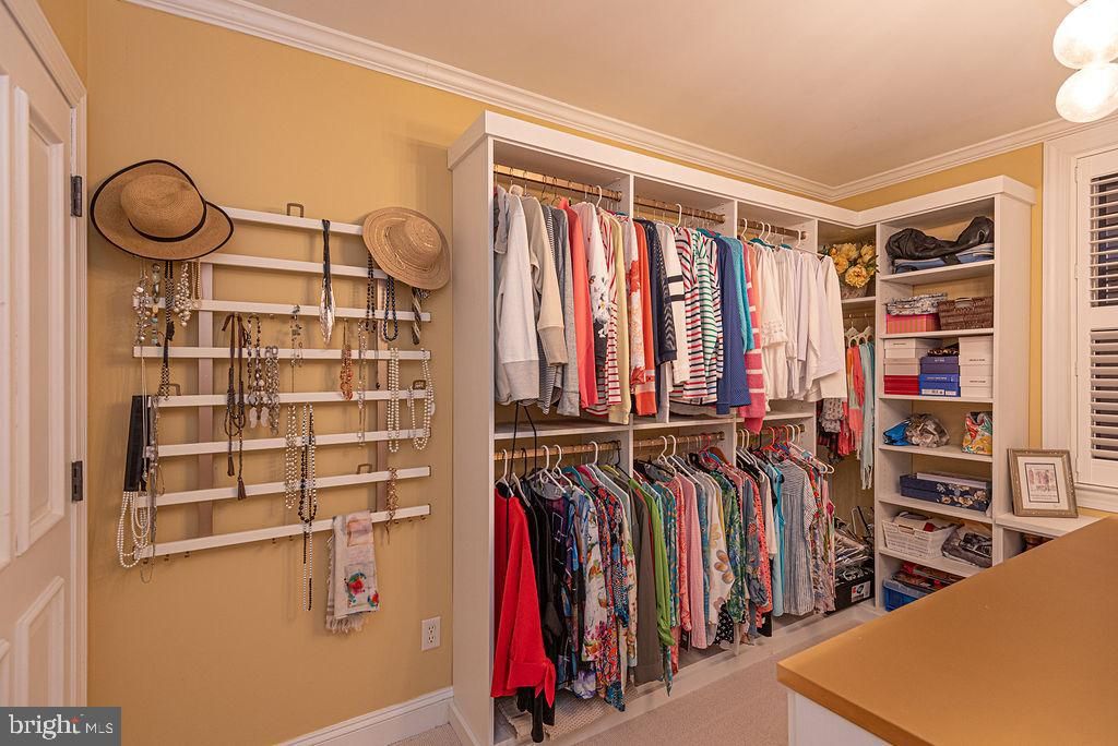 Interior, Walk-in Closets