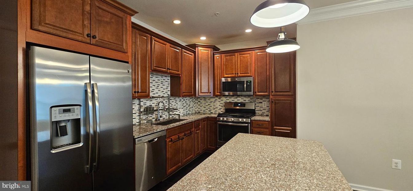 Interior, Kitchen, Pendant Lights, Recessed Lighting, Stainless Steel Appliances