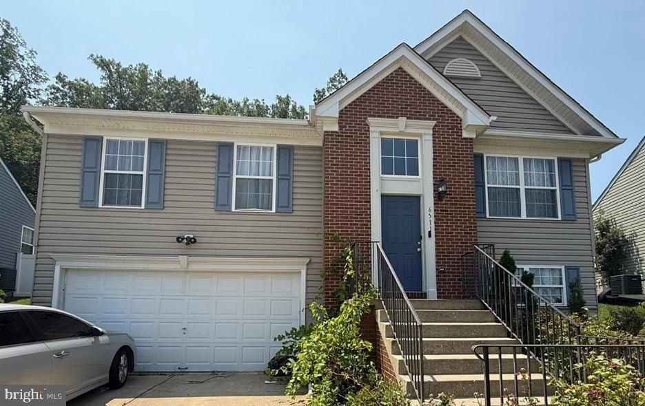 Attached, Exterior, Facade, Brick Facade, Rowhouse