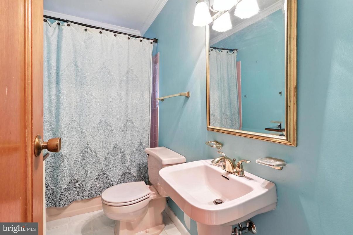 Bathroom, Interior
