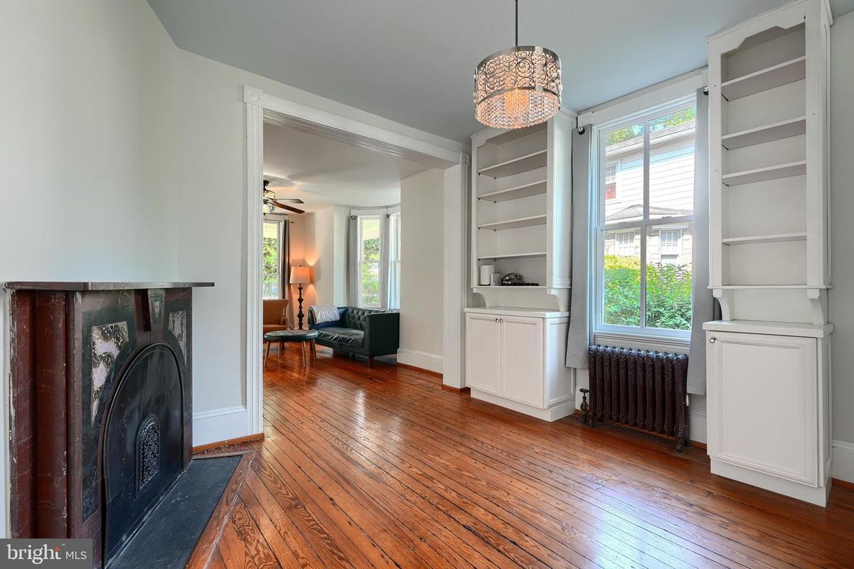 Fireplace, Interior, Pendant Lights, Wood Texture Flooring
