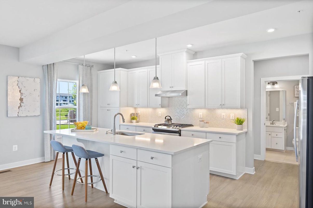 Interior, Kitchen, Pendant Lights, Recessed Lighting, Wood Texture Flooring