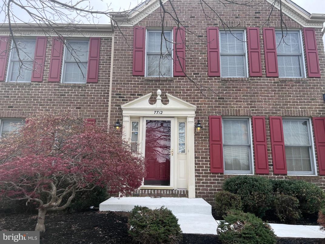 Exterior, Facade, Brick Facade, Rowhouse