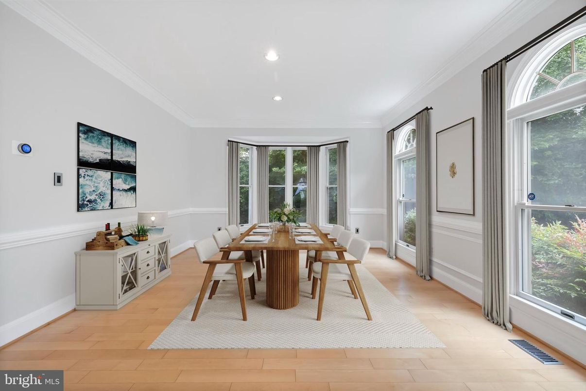 Dining room, Interior, Recessed Lighting, Wood Texture Flooring
