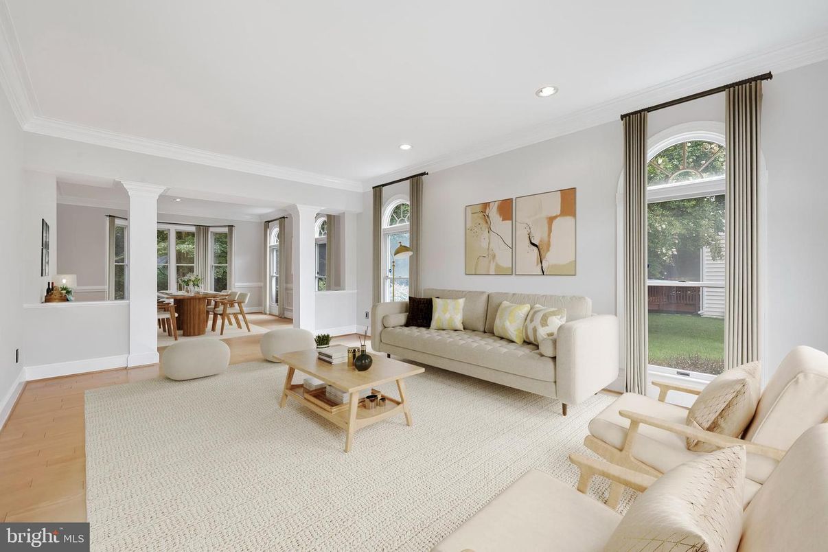 Dining room, Interior, Living room, Recessed Lighting, Wood Texture Flooring
