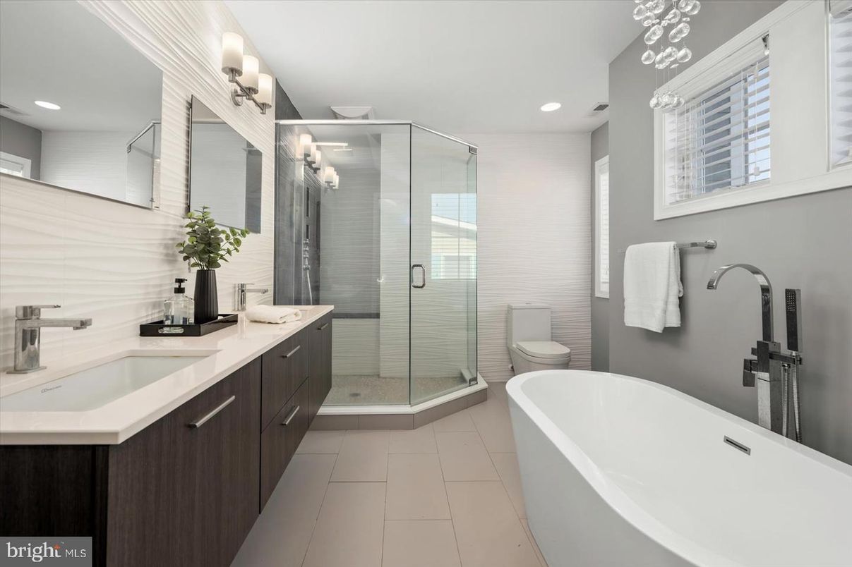 Bathroom, Dual Sink Vanities, Free Standing Baths, Glass Shower, Interior, Recessed Lighting