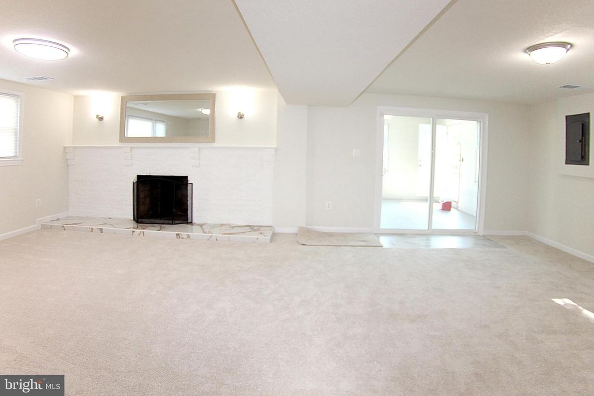 Empty room, Fireplace, Interior
