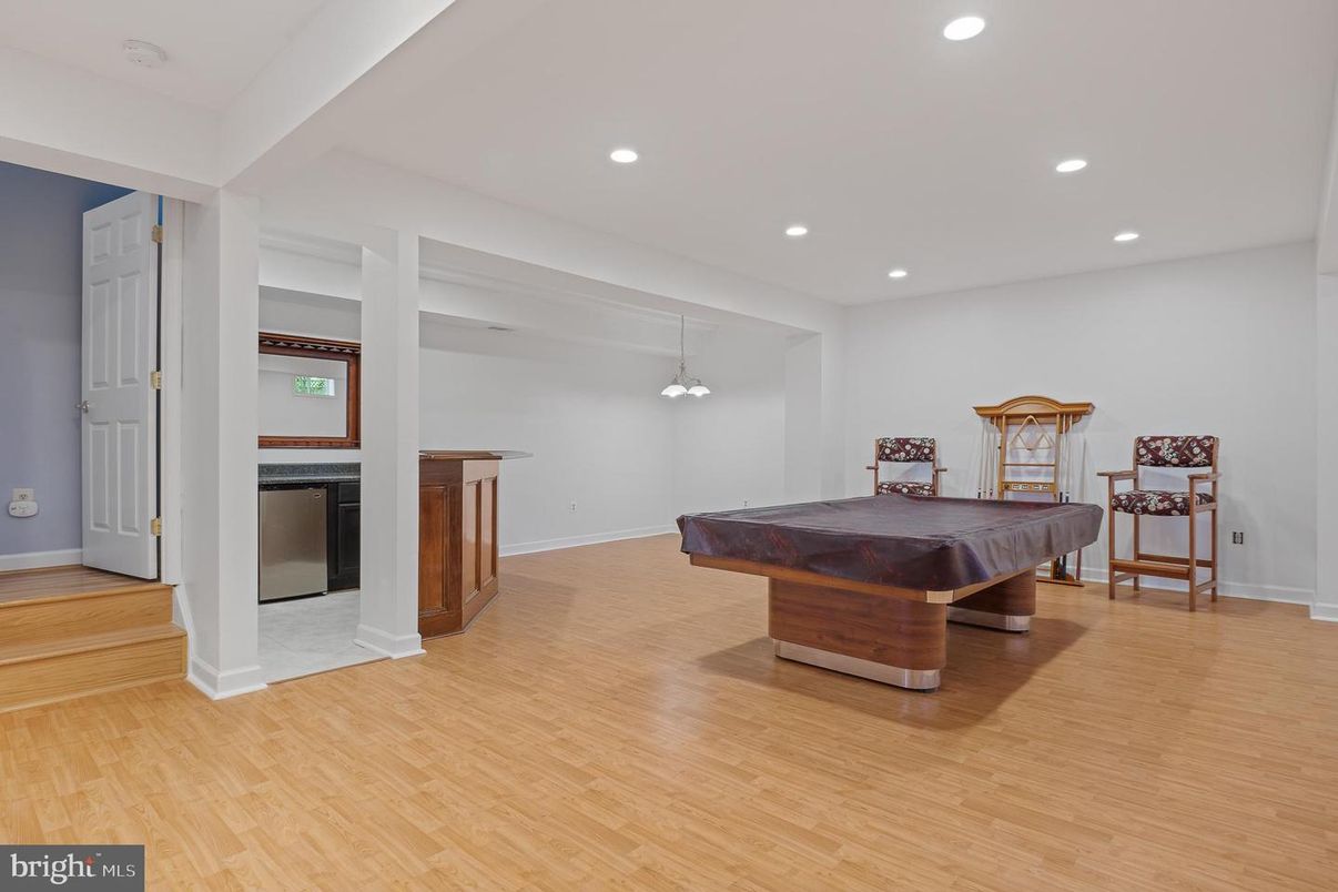 Billiard Table, Game Room, Interior, Pendant Lights, Recessed Lighting, Wood Texture Flooring
