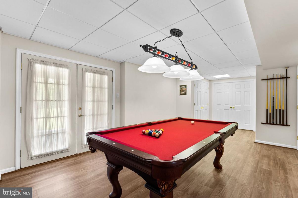 Billiard Table, Game Room, Interior, Pendant Lights, Wood Texture Flooring