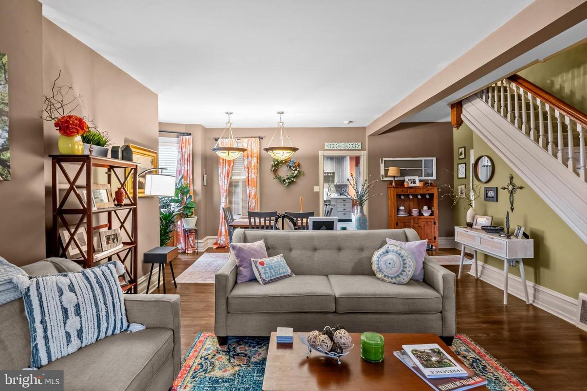 Dining room, Interior, Living room, Pendant Lights, Wood Texture Flooring