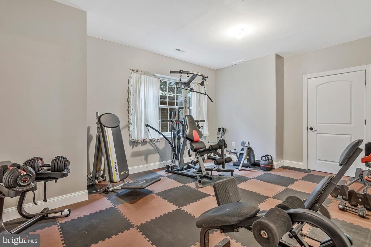 Fitness Equipment, Interior, Recessed Lighting