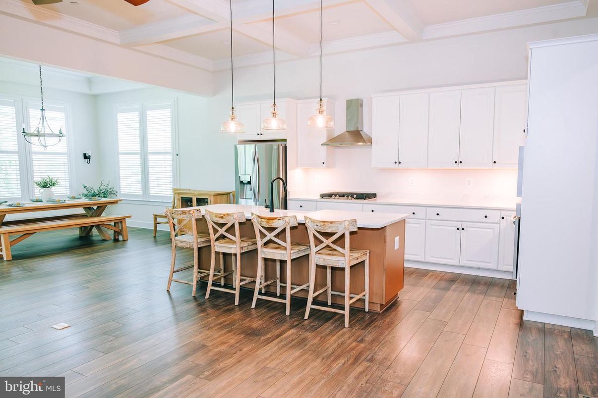 Interior, Kitchen, Pendant Lights, Wood Texture Flooring