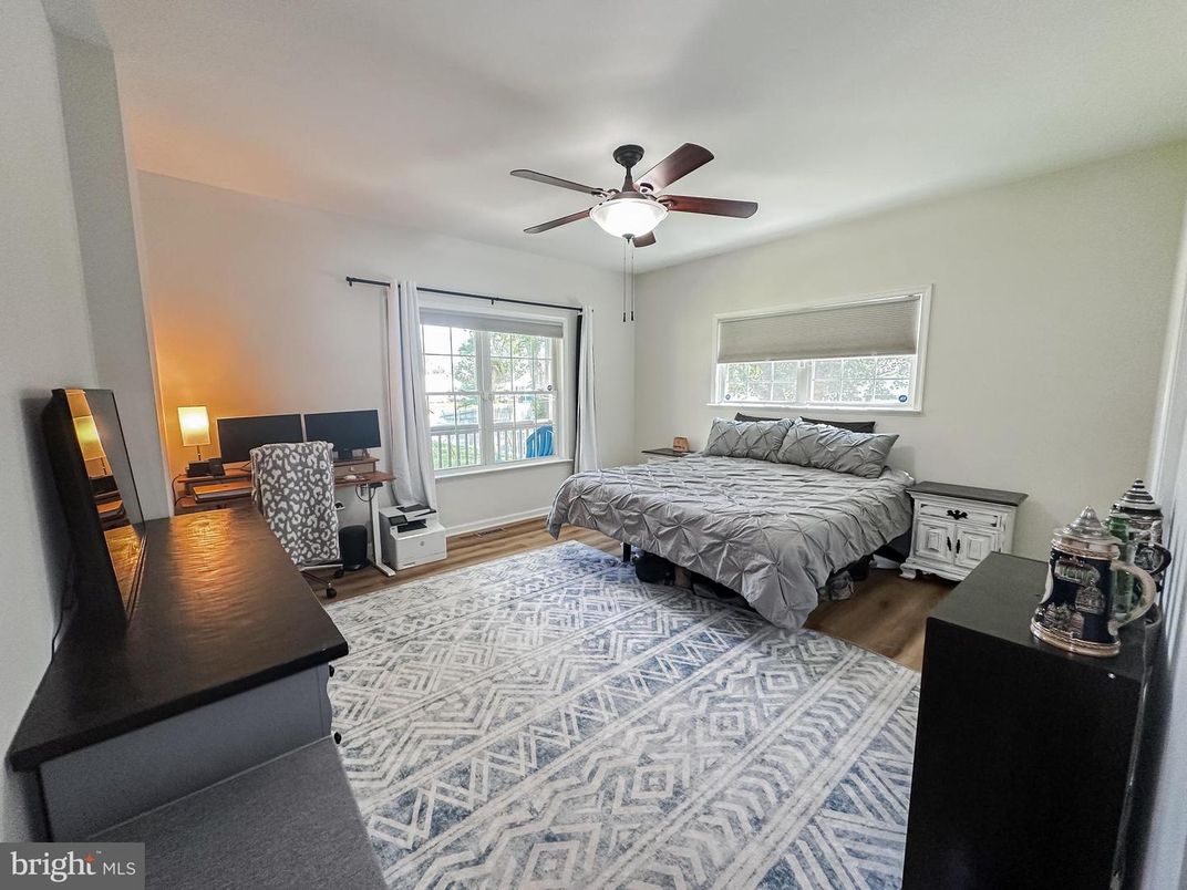 Bedroom, Home Office, Interior, Wood Texture Flooring
