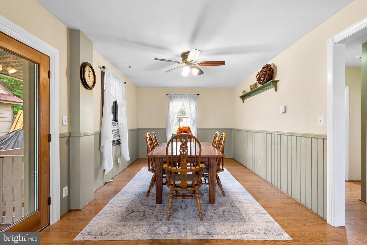 Dining room, Interior, Wood Texture Flooring