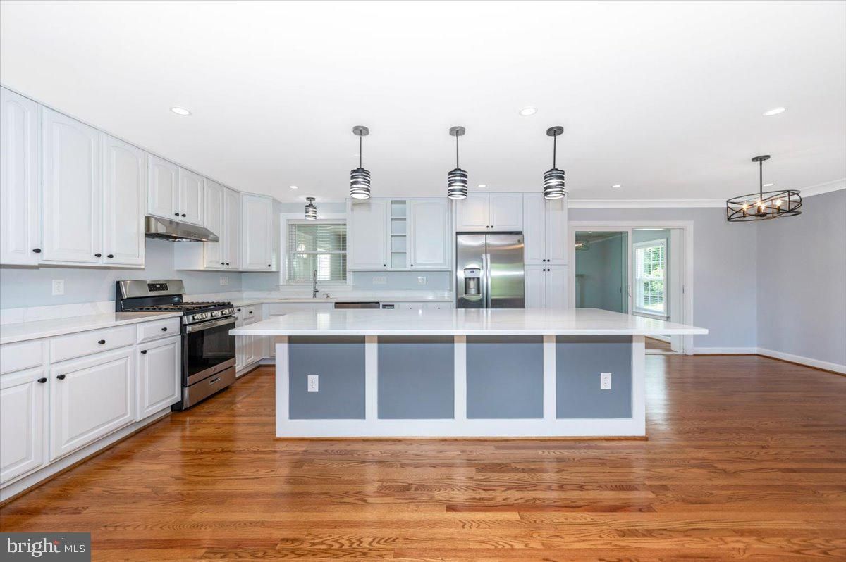 Interior, Kitchen, Pendant Lights, Recessed Lighting, Stainless Steel Appliances, Wood Texture Flooring