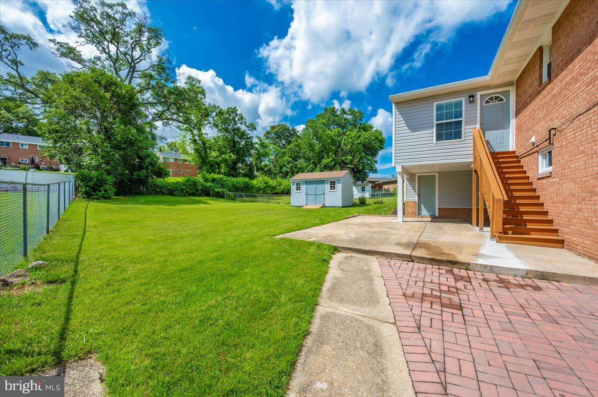 Backyard, Detached Garage, Exterior