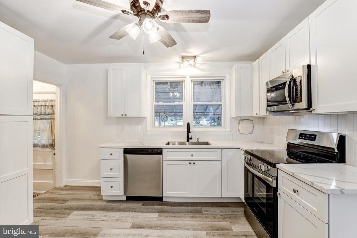 Interior, Kitchen, Wood Texture Flooring