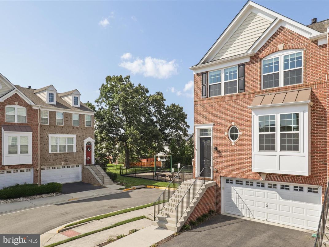 Attached, Exterior, Facade, Brick Facade, Rowhouse