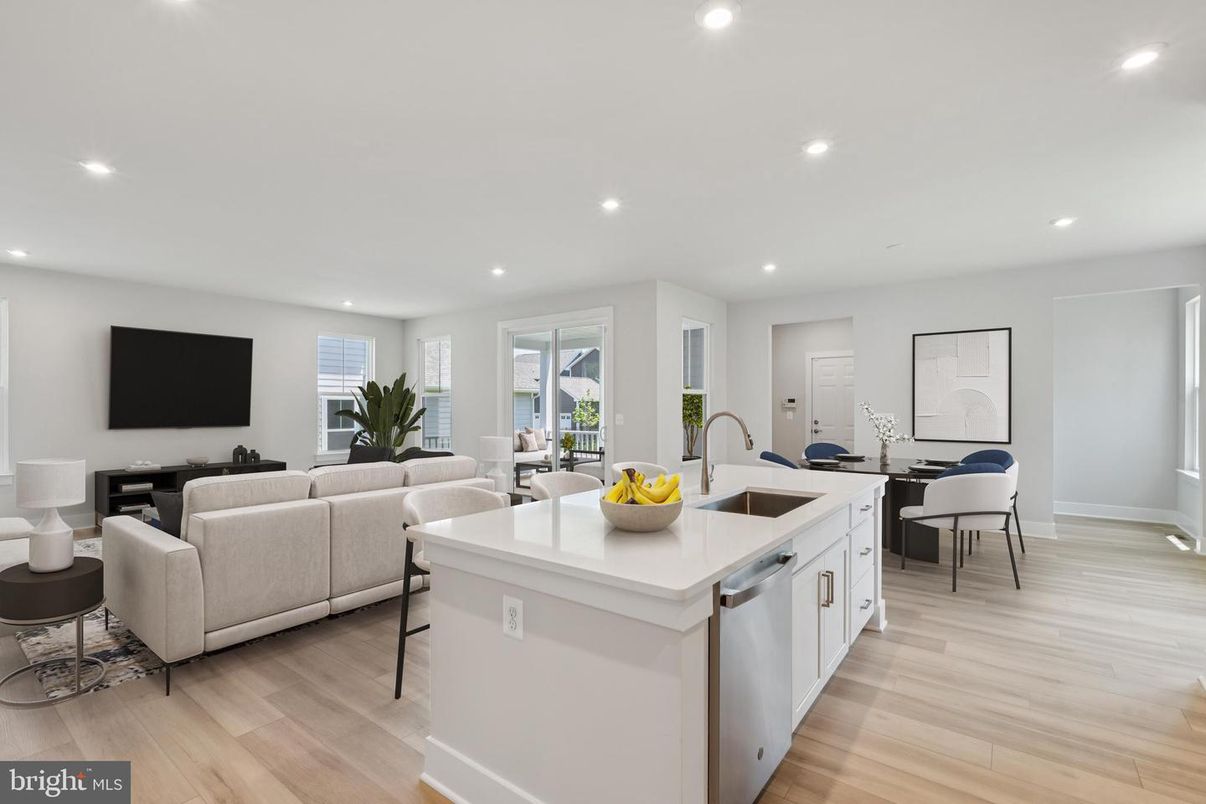 Dining room, Interior, Kitchen, Living room, Recessed Lighting, Wood Texture Flooring