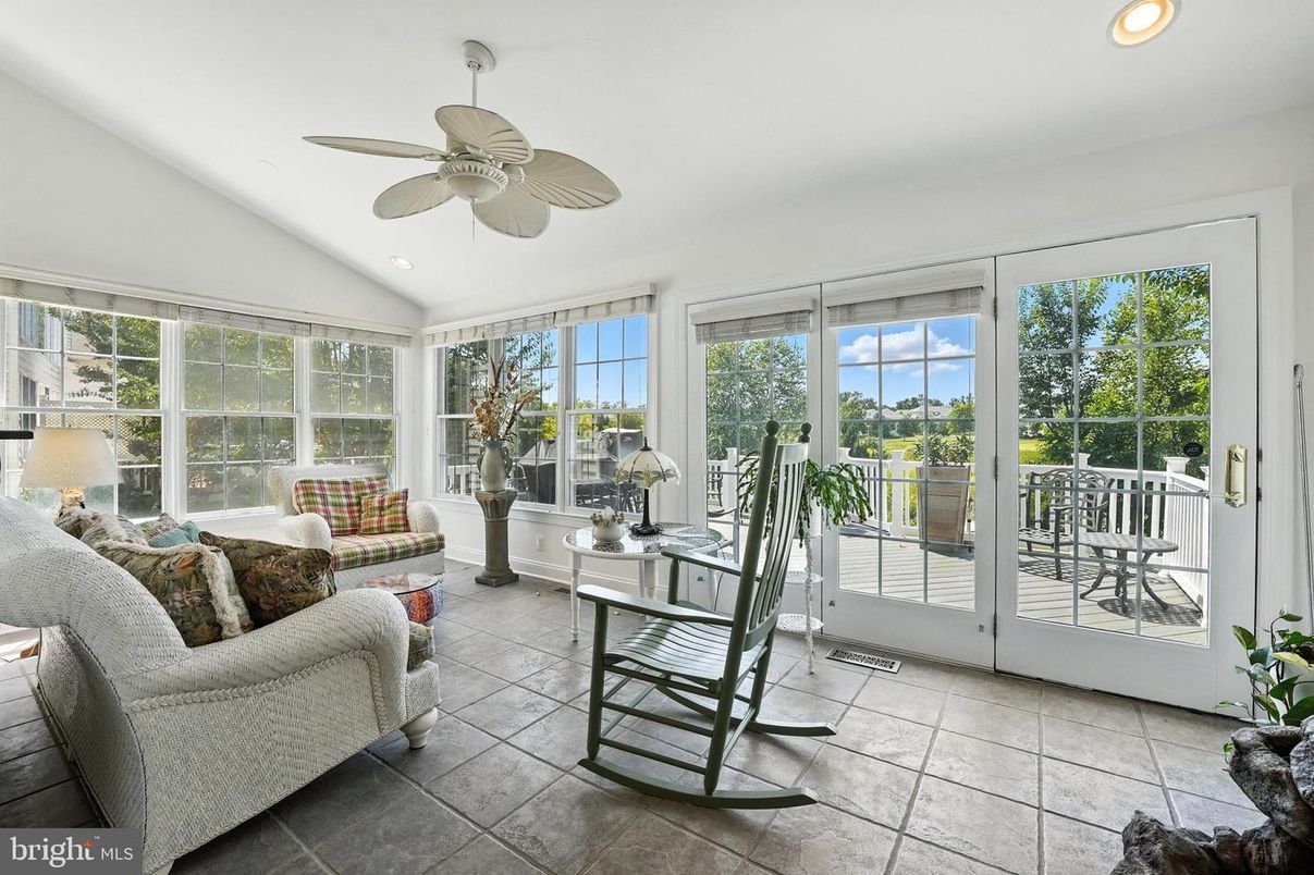 Interior, Living room, Recessed Lighting, Sun Room