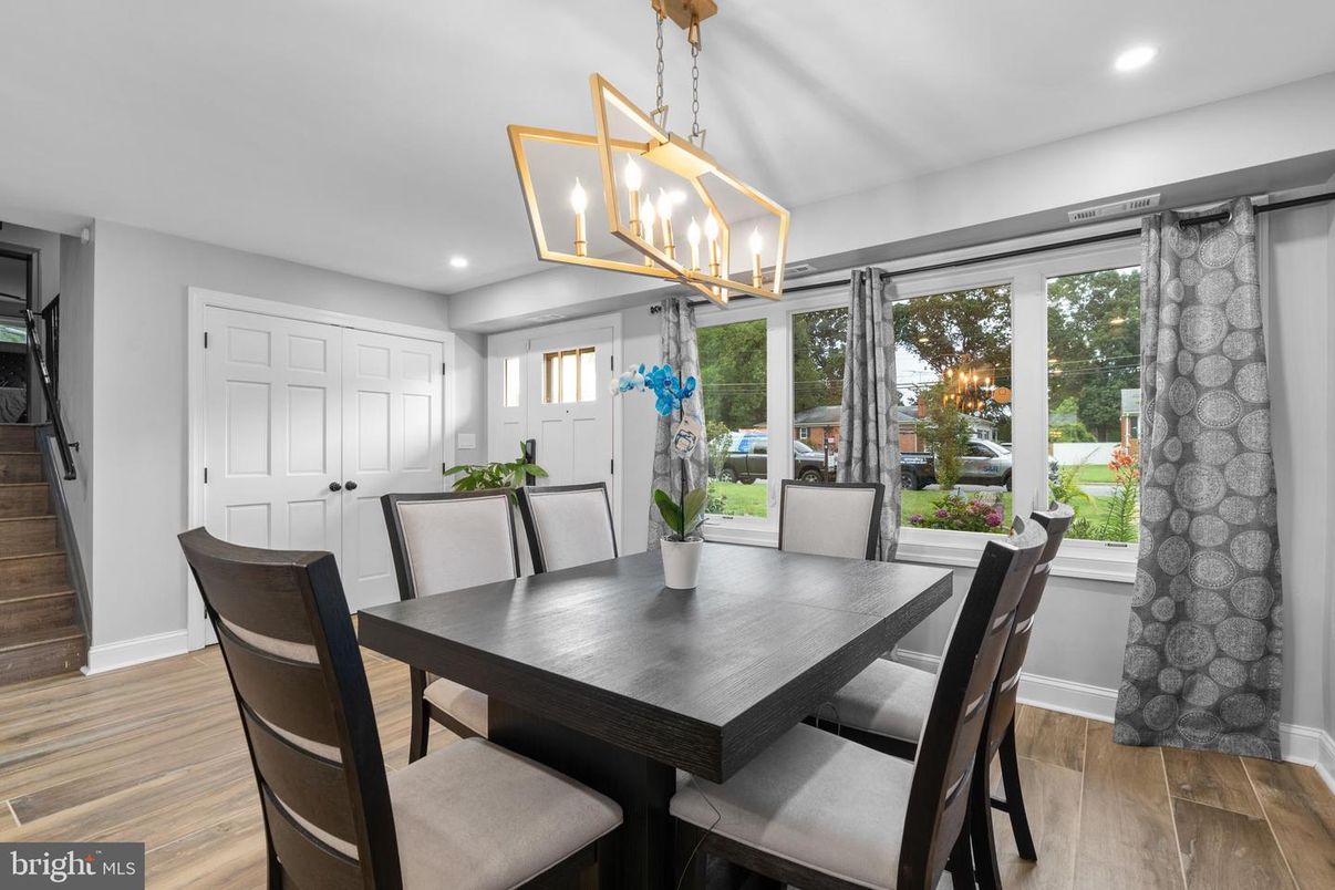 Dining room, Interior, Pendant Lights, Recessed Lighting, Wood Texture Flooring