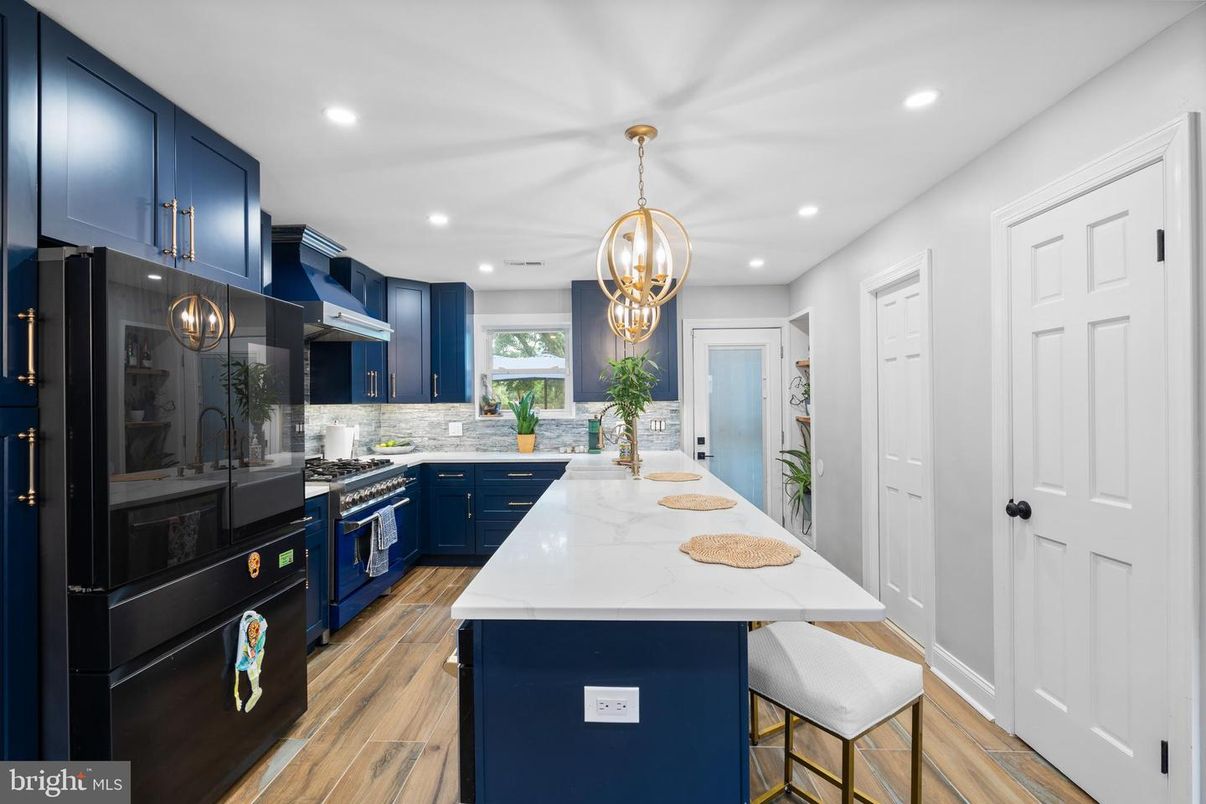 Chandelier, Interior, Kitchen, Pendant Lights, Recessed Lighting, Wood Texture Flooring