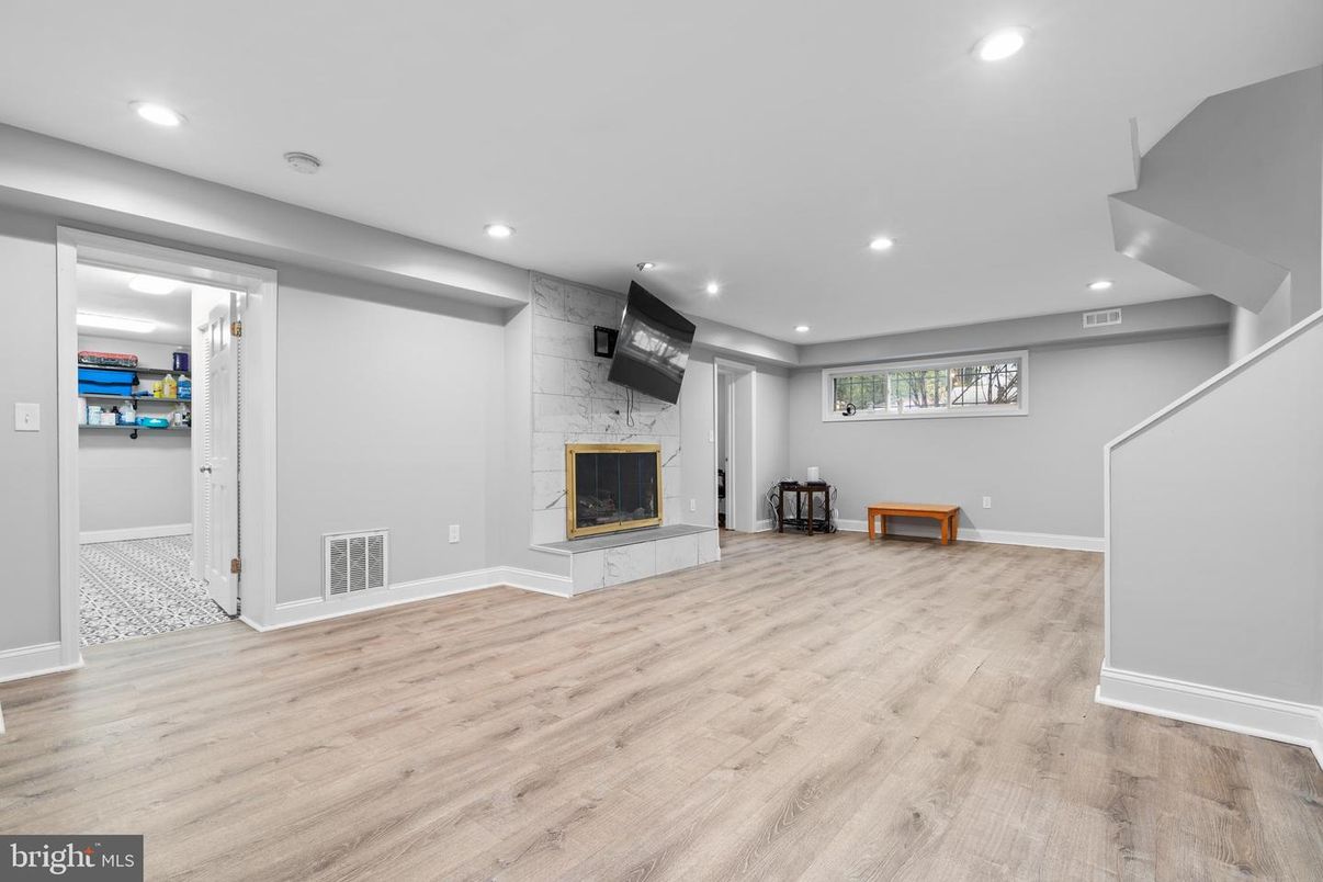 Empty room, Fireplace, Interior, Recessed Lighting, Wood Texture Flooring