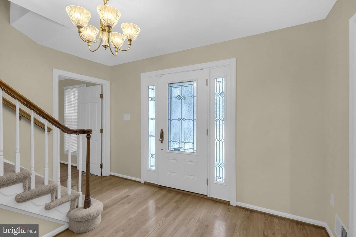 Chandelier, Interior, Wood Texture Flooring