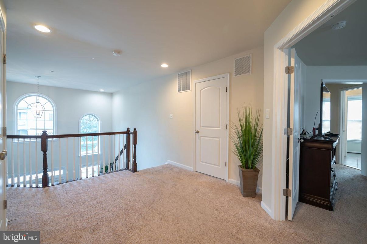 Chandelier, Interior, Recessed Lighting