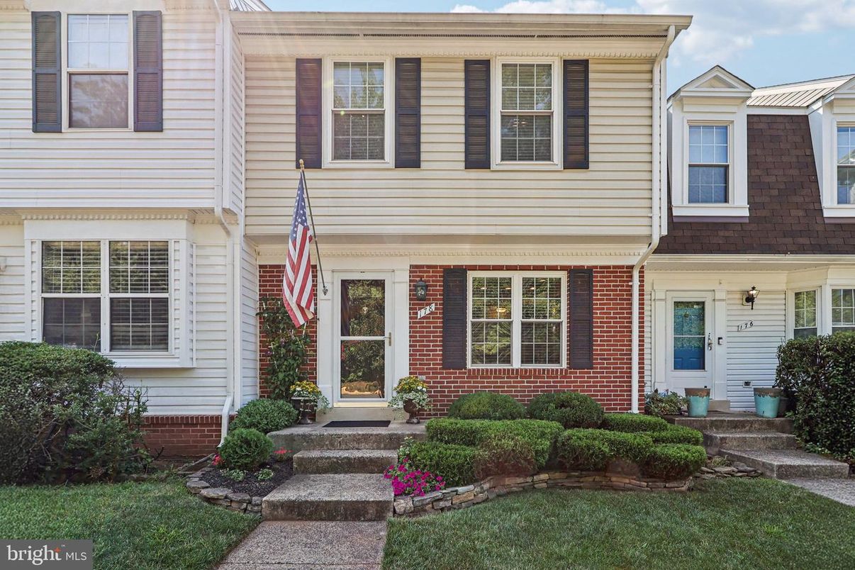 Exterior, Facade, Brick Facade, Rowhouse