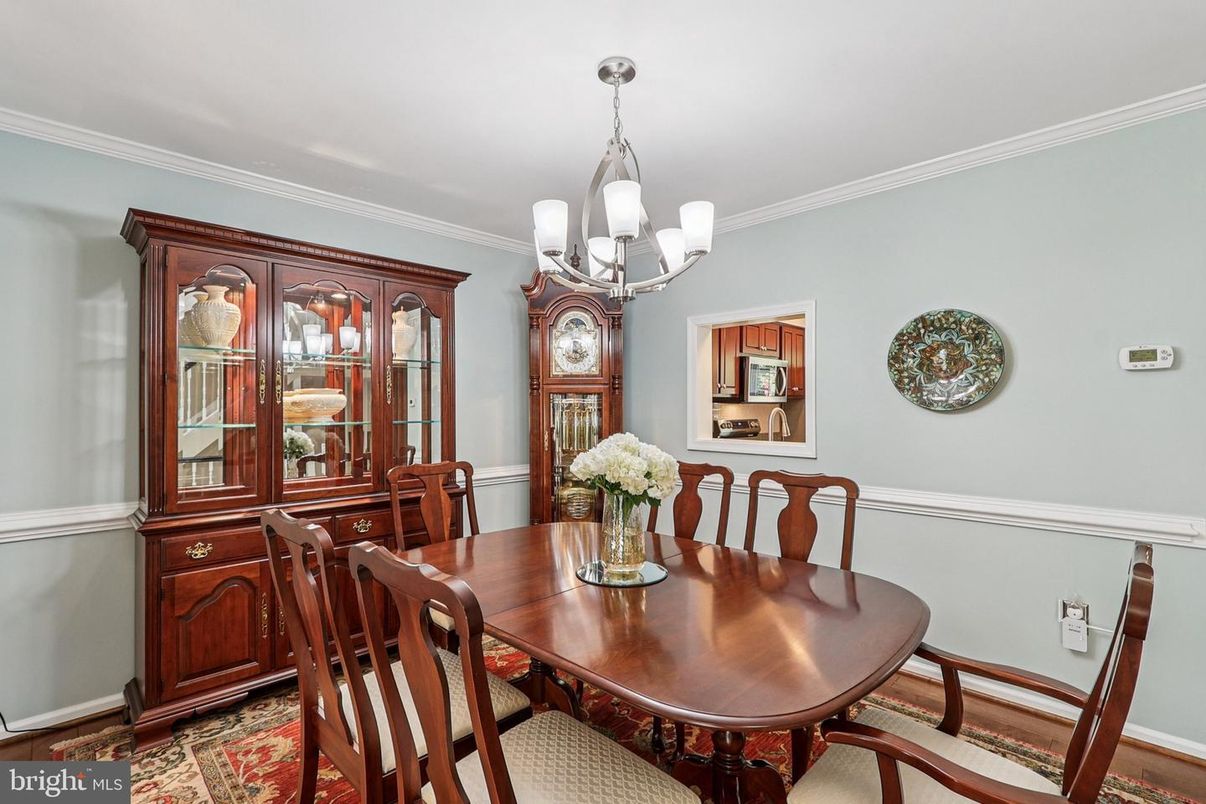 Chandelier, Dining room, Interior