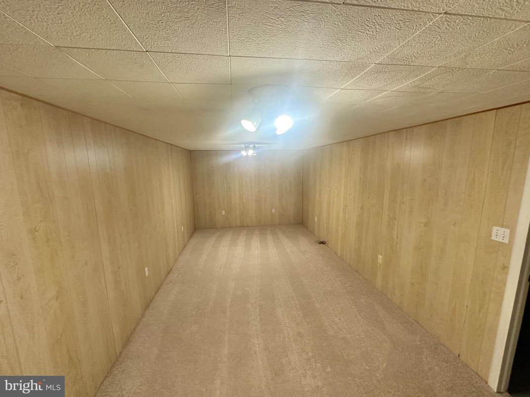 Empty room, Interior, Wooden Walls