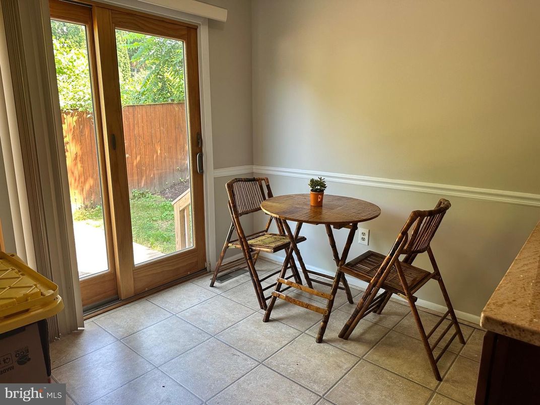 Dining room, Interior